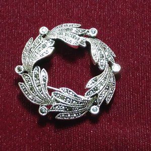 Vintage silver tone pin hamatite baguette with round rhinestones